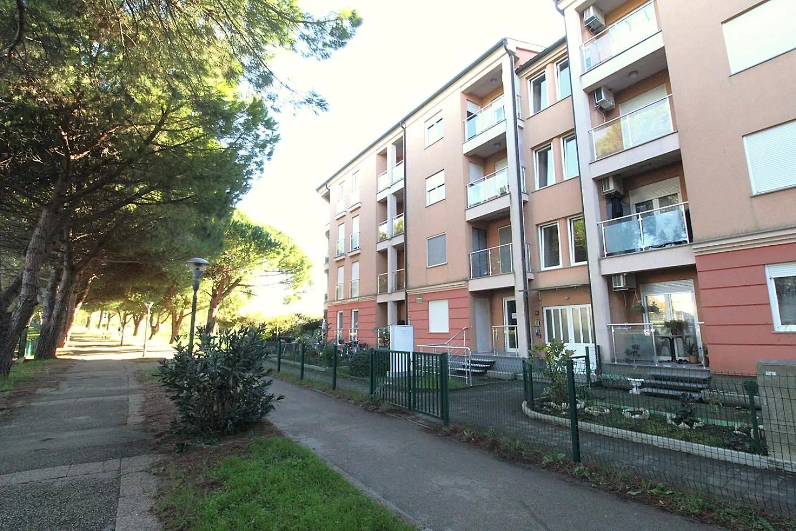 Sunny Apartment Ουμάγκ